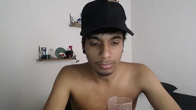 Snapshot of stevenosori chatting on November 2025 09:26:01 PM stevenosori online show from November 2025 09:26:01 PM