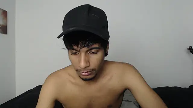 Snapshot of stevenosori chatting on December 2025 10:48:01 PM stevenosori online show from December 2025 10:48:01 PM