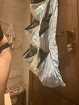 miaoberoi online show from December 2024 04:38:02 PM