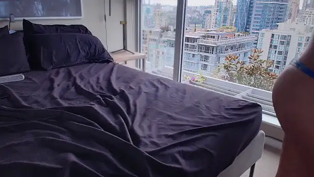 MikyFoxx online show from October 2025 07:00:01 PM