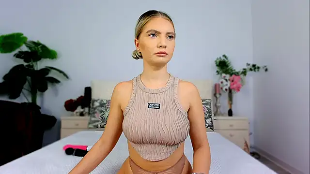 SashaRizz online show from October 2025 04:12:01 AM