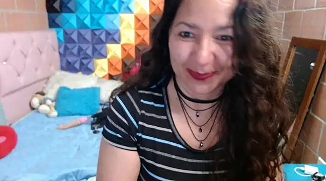 katifoxx online show from March 2025 10:50:02 PM