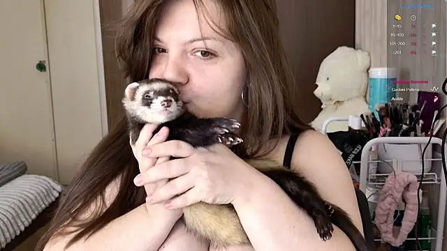 cutewhip online show from October 2025 05:01:01 PM