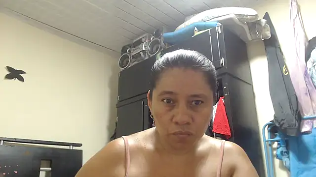 adrixxx38 online show from April 2026 08:12:02 PM