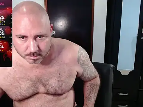 Osobrandon567 online show from April 2026 11:13:02 AM