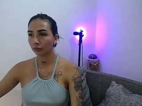 Allyson Smith online show from January 2025 12:58:02 AM