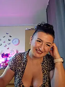 Snapshot of Hotangel75 chatting on September 2025 08:25:01 AM Hotangel75 online show from September 2025 08:25:01 AM