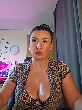 Snapshot of Hotangel75 chatting on October 2025 08:32:01 AM Hotangel75 online show from October 2025 08:32:01 AM