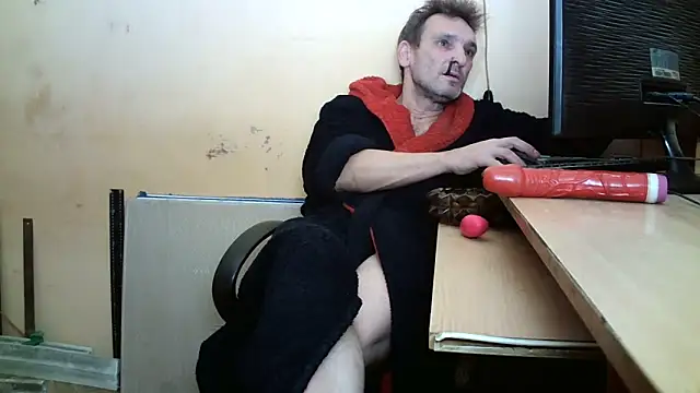 dundyFocus online show from November 2025 03:57:02 PM