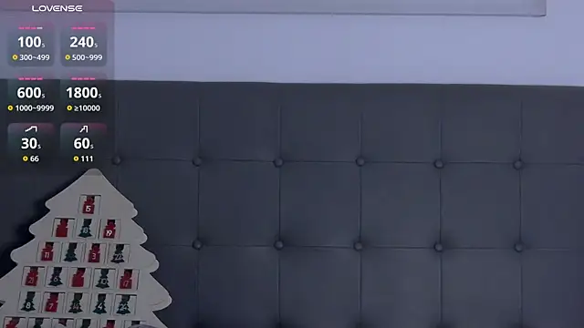 Clara-xoxo online show from December 2025 01:48:01 PM