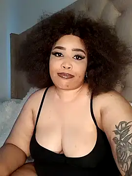 Snapshot of CAMMII_ chatting on December 2024 11:15:02 AM CAMMII online show from December 2024 11:15:02 AM
