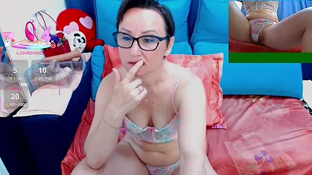 Snapshot of SexyNicolleX chatting on May 2026 03:23:01 AM SexyNicolleX online show from May 2026 03:23:01 AM