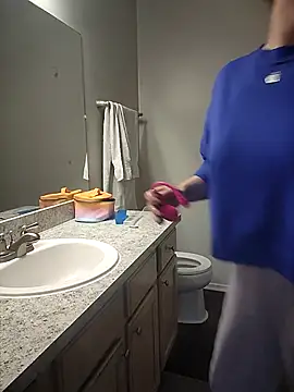 HollyTattoo online show from February 2025 01:44:01 PM