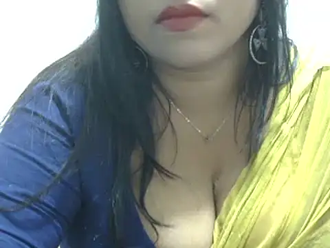 Snapshot of ROSEE_MERRYYYY chatting on December 2024 07:37:02 AM ROSEE MERRYYYY online show from December 2024 07:37:02 AM