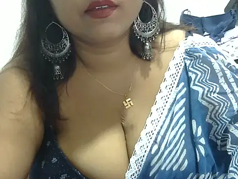 ROSEE MERRYYYY online show from April 2026 04:53:02 PM