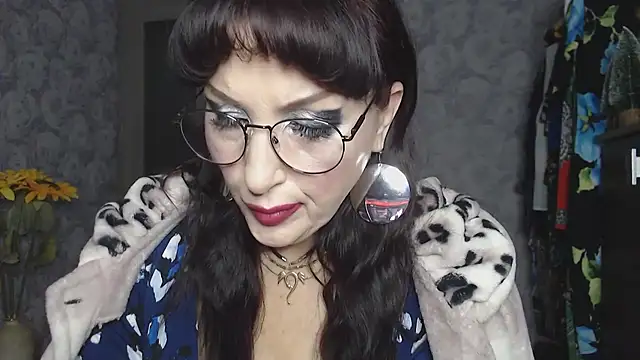 Snapshot of Aziza1 chatting on October 2025 01:45:02 PM Aziza1 online show from October 2025 01:45:02 PM