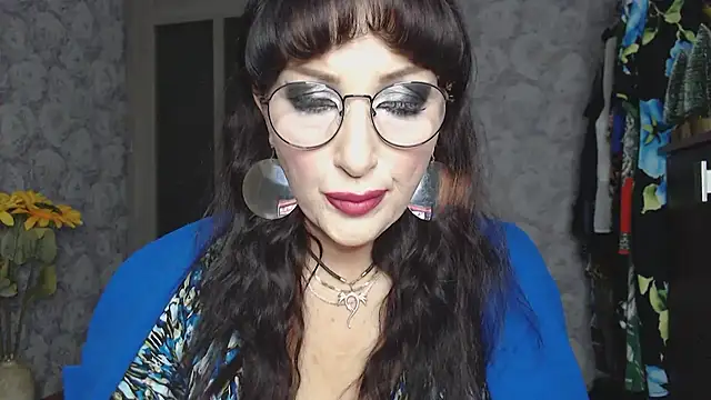 Snapshot of Aziza1 chatting on October 2025 03:12:01 PM Aziza1 online show from October 2025 03:12:01 PM