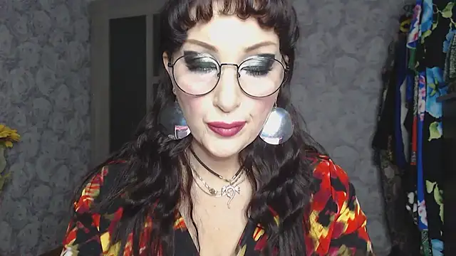 Snapshot of Aziza1 chatting on October 2025 02:31:01 PM Aziza1 online show from October 2025 02:31:01 PM