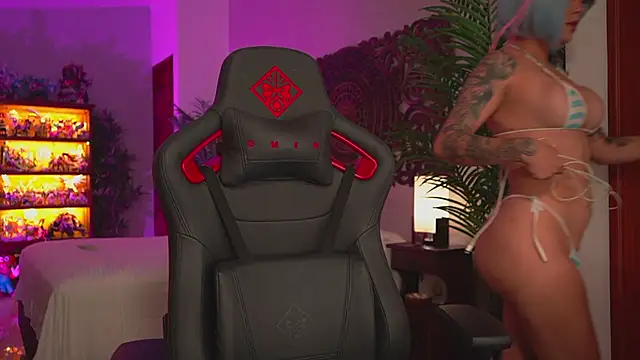 ambarEvans online show from March 2025 05:22:02 PM