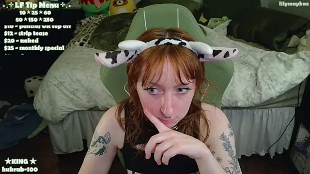 Snapshot of LilyMayBae chatting on March 2026 02:27:02 AM LilyMayBae online show from March 2026 02:27:02 AM