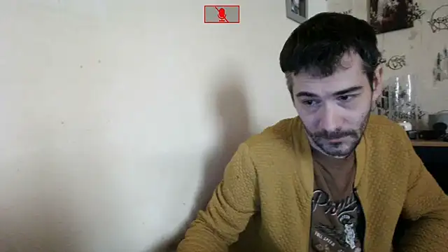 Snapshot of Ethangay chatting on October 2025 10:38:02 AM Ethangay online show from October 2025 10:38:02 AM