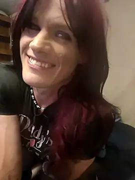 MaddyC6992 online show from May 2026 07:35:02 AM