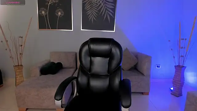 MorganHicks online show from December 2025 01:51:01 PM