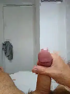 Snapshot of Alvaro2017 chatting on February 2026 05:10:01 PM Alvaro2017 online show from February 2026 05:10:01 PM