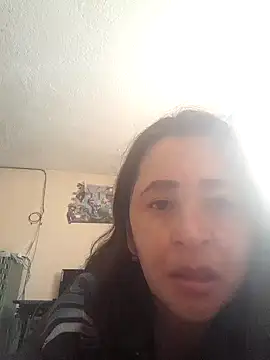 Snapshot of latinfemale chatting on January 2025 02:22:01 PM latinfemale online show from January 2025 02:22:01 PM
