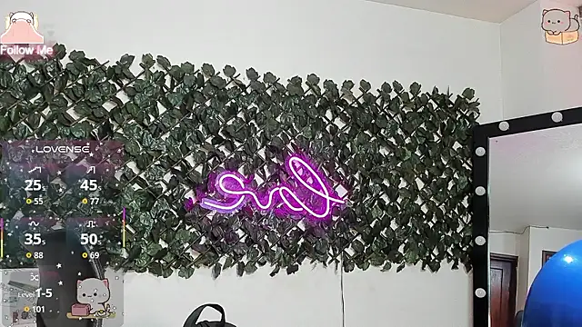 DestinyHills online show from January 2026 12:32:02 PM