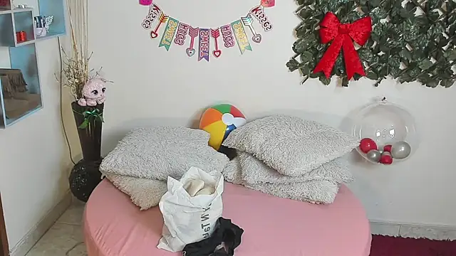 DestinyHills online show from April 2026 12:00:02 PM