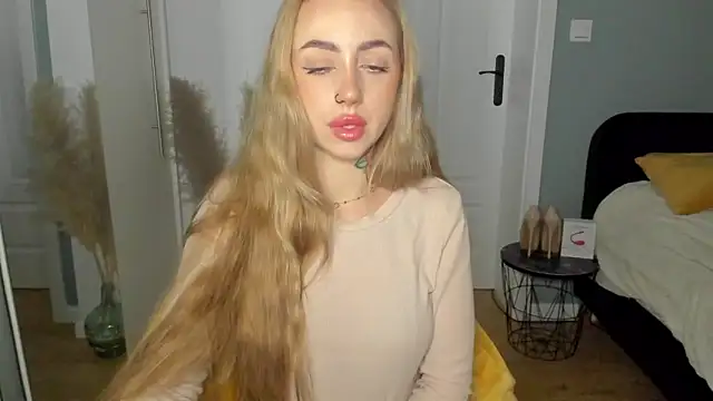 sexyCoralie online show from May 2026 06:41:02 AM