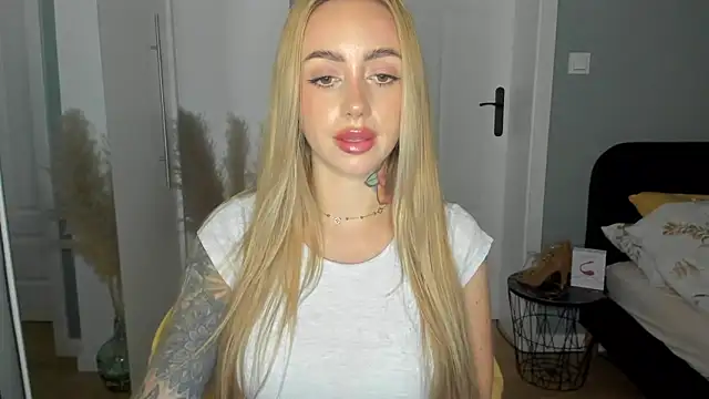 sexyCoralie online show from June 2026 01:53:02 PM
