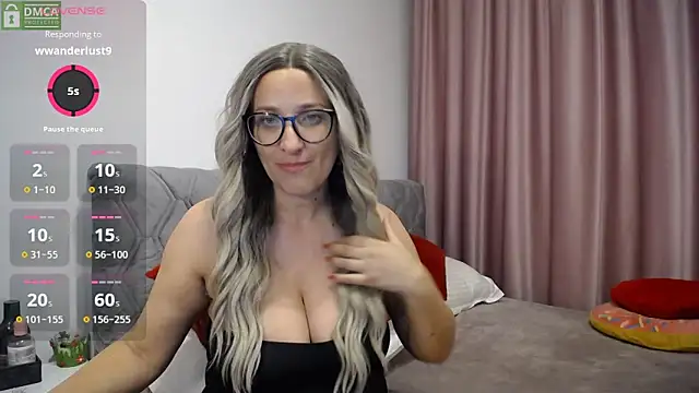 Snapshot of Aphrodite_S32 chatting on September 2025 12:58:02 AM Aphrodite S32 online show from September 2025 12:58:02 AM