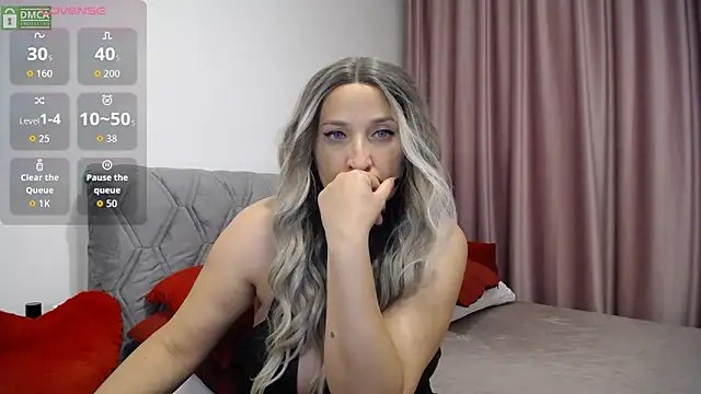 Aphrodite S32 online show from October 2025 08:31:02 PM