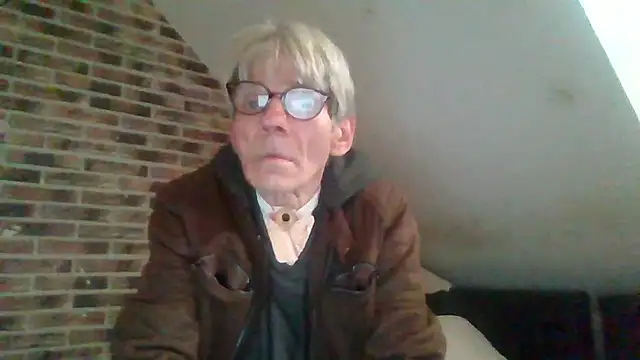 Snapshot of InMeinenMund chatting on December 2024 12:07:02 PM InMeinenMund online show from December 2024 12:07:02 PM