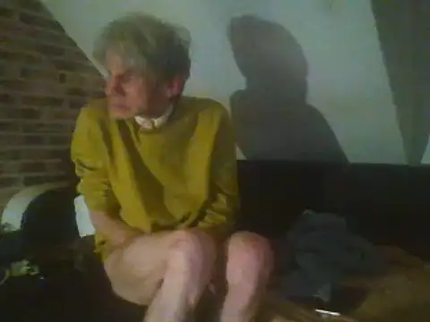 Snapshot of InMeinenMund chatting on December 2024 08:40:02 PM InMeinenMund online show from December 2024 08:40:02 PM