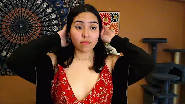 Snapshot of IntimateTales chatting on March 2025 04:11:02 PM IntimateTales online show from March 2025 04:11:02 PM