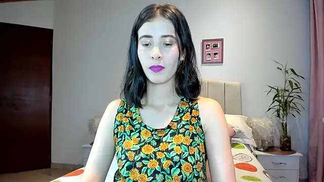 Snapshot of macarena_vallejo chatting on March 2025 01:13:01 AM macarena vallejo online show from March 2025 01:13:01 AM