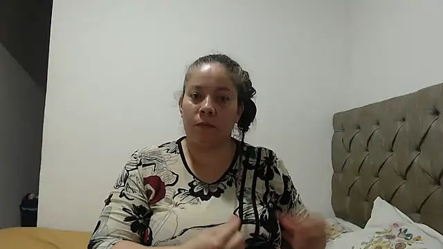 Snapshot of tiffany_horny_1 chatting on January 2025 06:49:02 AM tiffany horny 1 online show from January 2025 06:49:02 AM