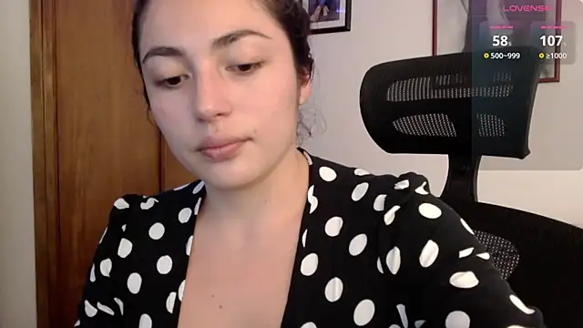 Honey Aynur20 online show from October 2025 06:27:02 PM