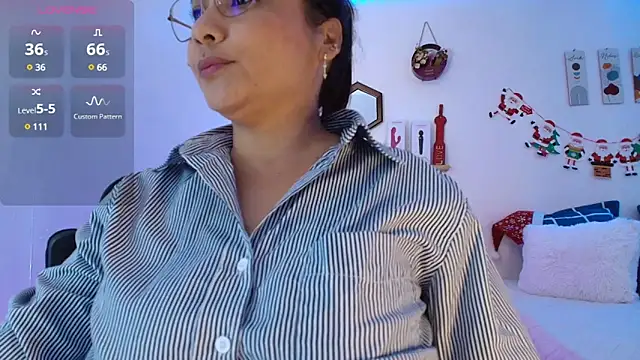 Snapshot of JuliRamirez chatting on December 2024 08:28:02 PM JuliRamirez online show from December 2024 08:28:02 PM