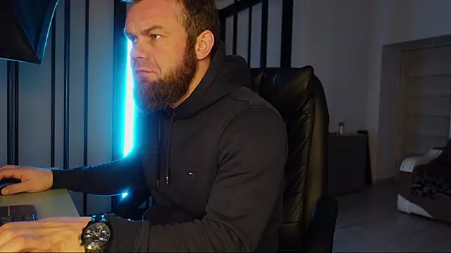 Snapshot of Tommy_Burnz chatting on March 2025 02:36:01 AM Tommy Burnz online show from March 2025 02:36:01 AM