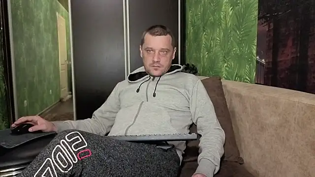 DanielOhCool online show from May 2026 07:13:02 AM