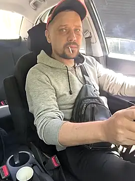DanielOhCool online show from May 2026 07:38:01 AM