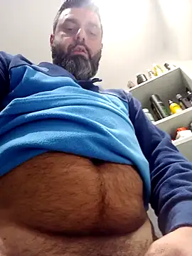 Snapshot of ChiIul11 chatting on December 2024 11:45:02 PM ChiIul11 online show from December 2024 11:45:02 PM