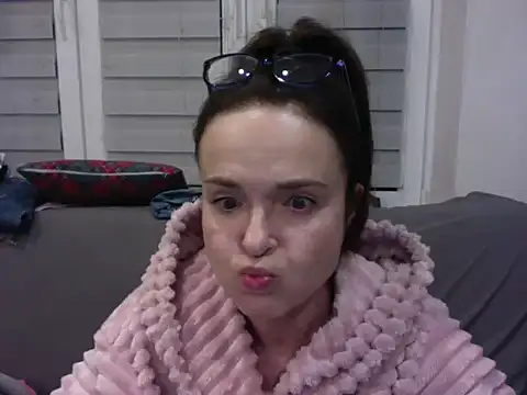 Vfhuj online show from February 2025 11:01:01 PM