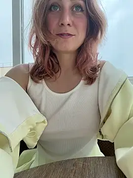 Snapshot of Puzdosia chatting on May 2026 02:02:02 PM Puzdosia online show from May 2026 02:02:02 PM