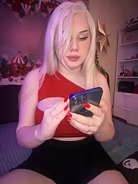 LaraHollywood online show from December 2024 03:24:01 AM