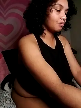 Snapshot of TasteeKitty chatting on November 2025 06:55:01 AM TasteeKitty online show from November 2025 06:55:01 AM
